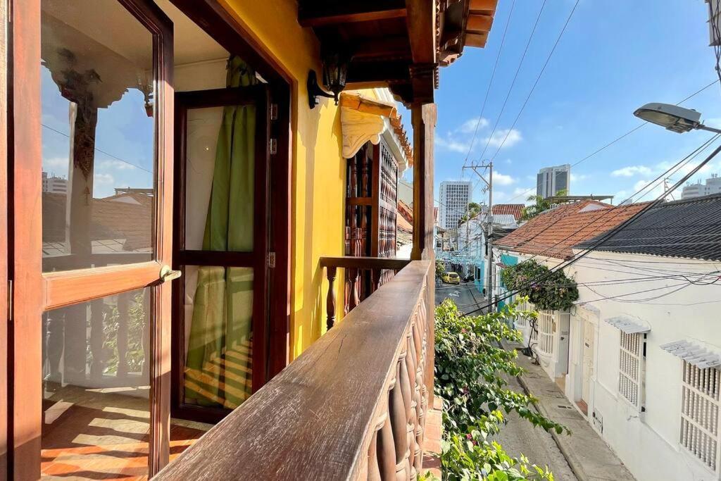 Gorgeous 8 Bedroom House W/ Pool In The Old City Сasa de vacaciones Cartagena