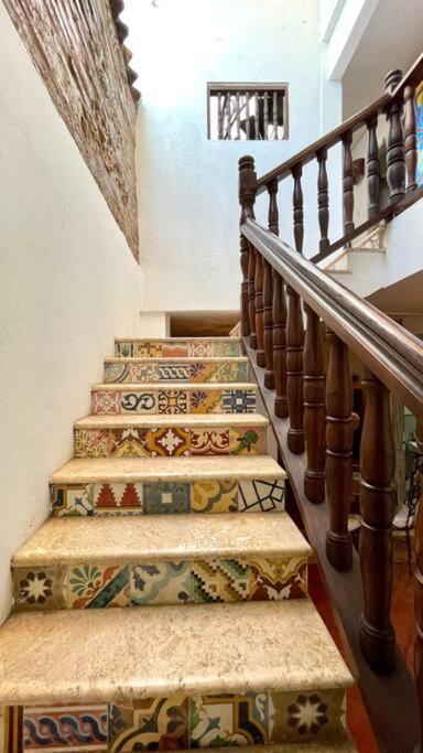 Сasa de vacaciones Gorgeous 8 Bedroom House W/ Pool In The Old City